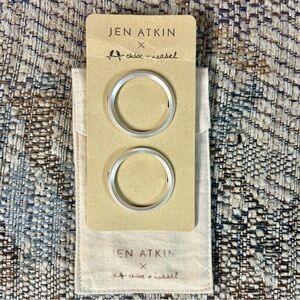 Chloe + Isabel w/Jen Atkins Silver Circle Hair Clips